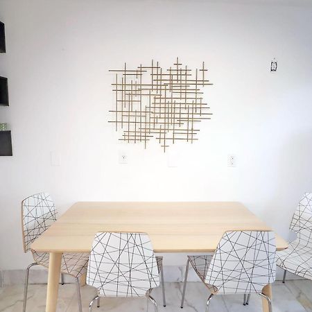 South Beach 2 Bedroom Family Pet Friendly Apartment With Free Parking On Premise ไมอามีบีช ภายนอก รูปภาพ