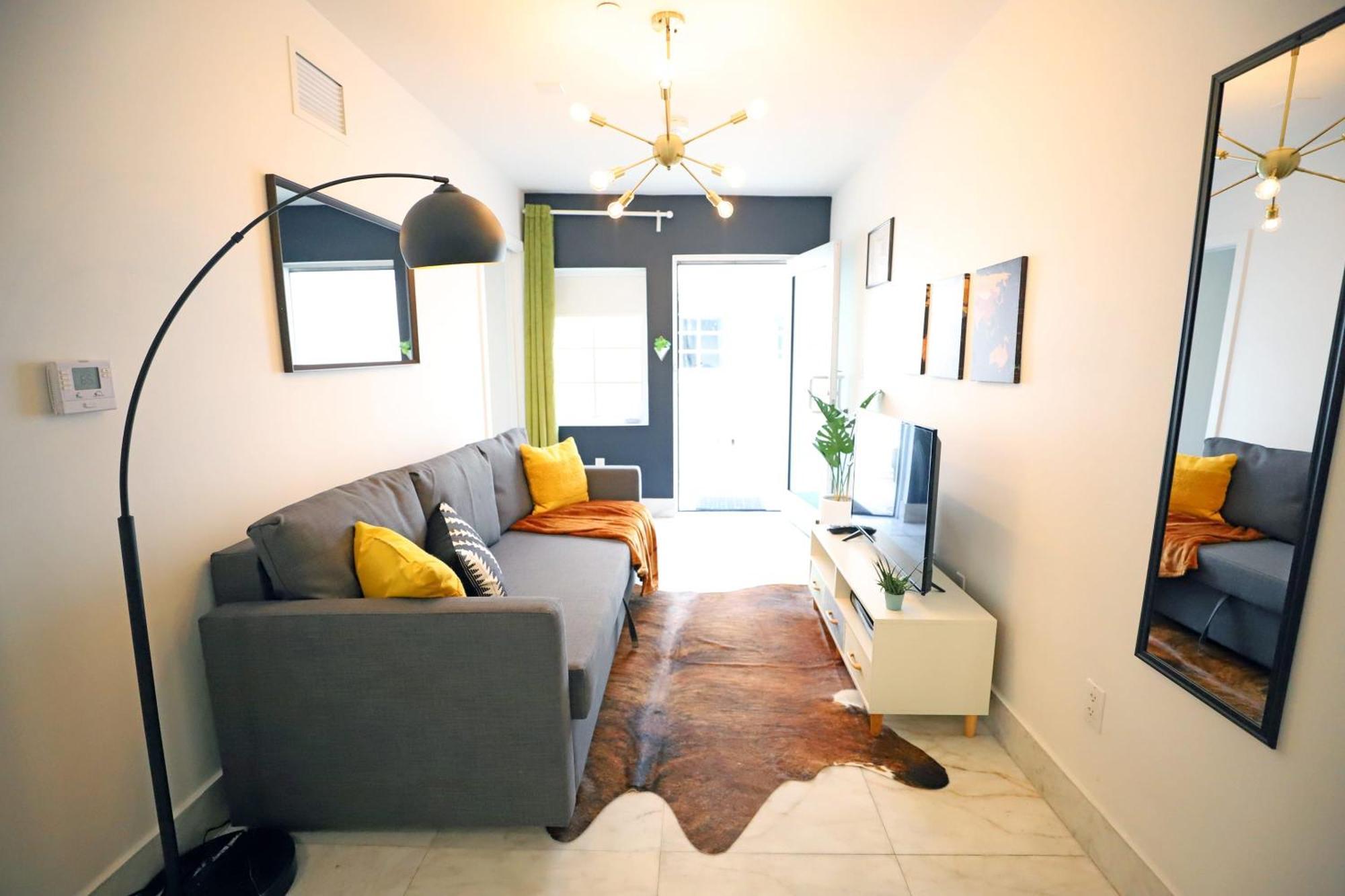 South Beach 2 Bedroom Family Pet Friendly Apartment With Free Parking On Premise ไมอามีบีช ภายนอก รูปภาพ