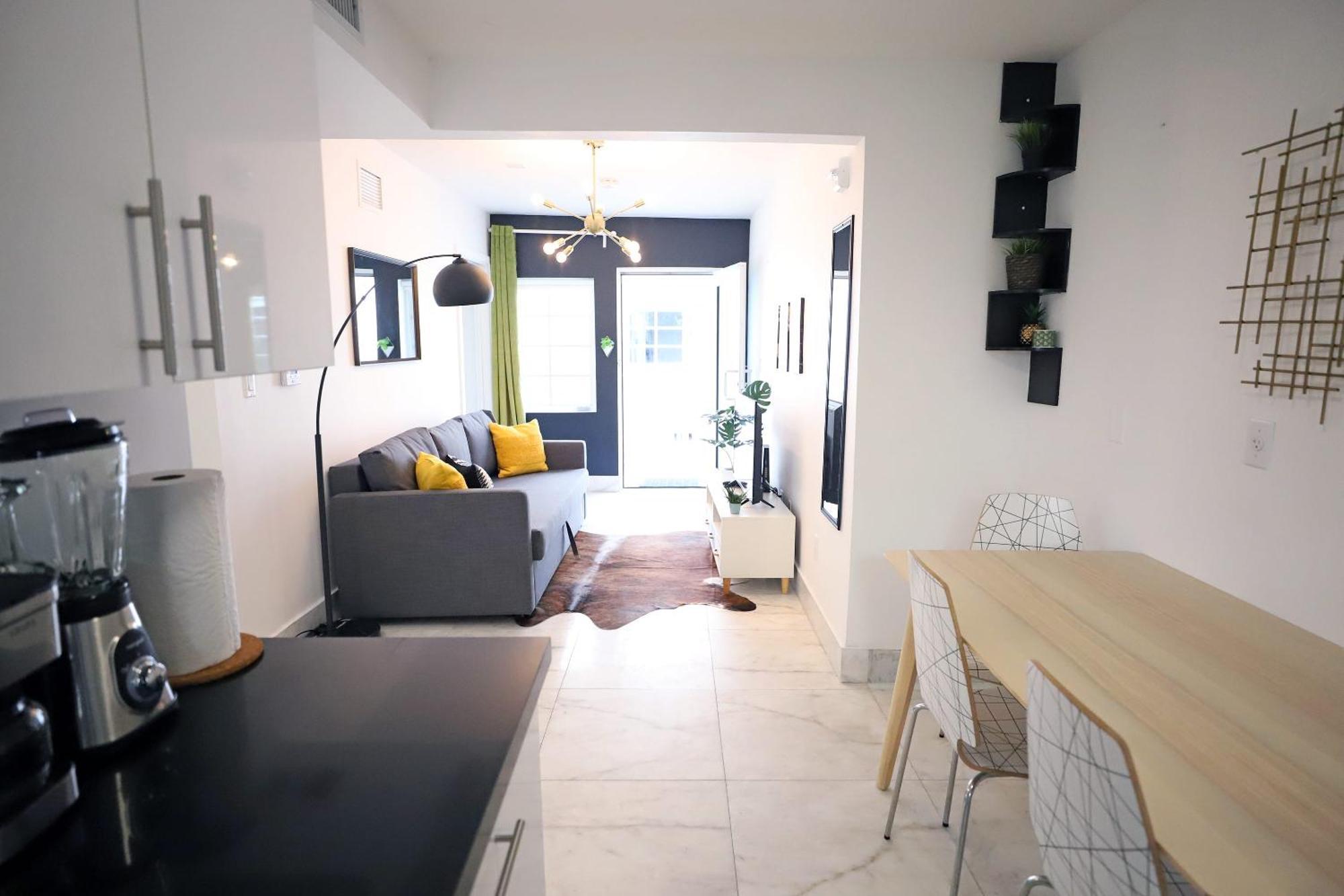 South Beach 2 Bedroom Family Pet Friendly Apartment With Free Parking On Premise ไมอามีบีช ภายนอก รูปภาพ