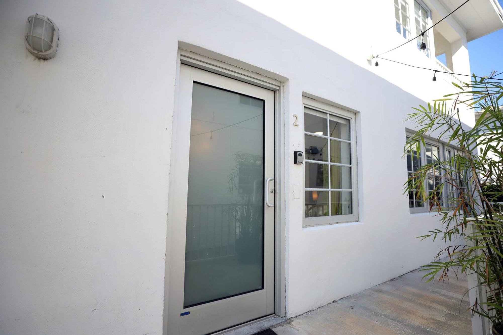 South Beach 2 Bedroom Family Pet Friendly Apartment With Free Parking On Premise ไมอามีบีช ภายนอก รูปภาพ