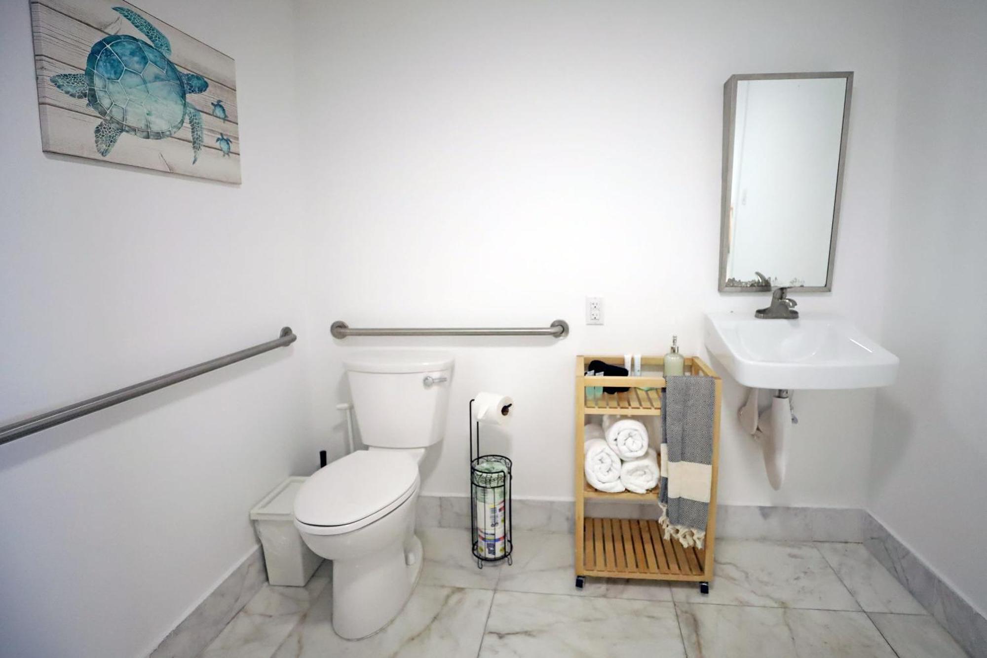 South Beach 2 Bedroom Family Pet Friendly Apartment With Free Parking On Premise ไมอามีบีช ภายนอก รูปภาพ
